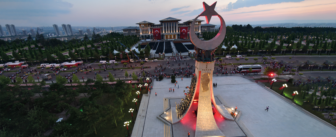 15 Temmuz Şehitler Anıtı